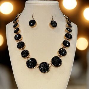 Sophisticated Black Gem Necklace and Earring Set